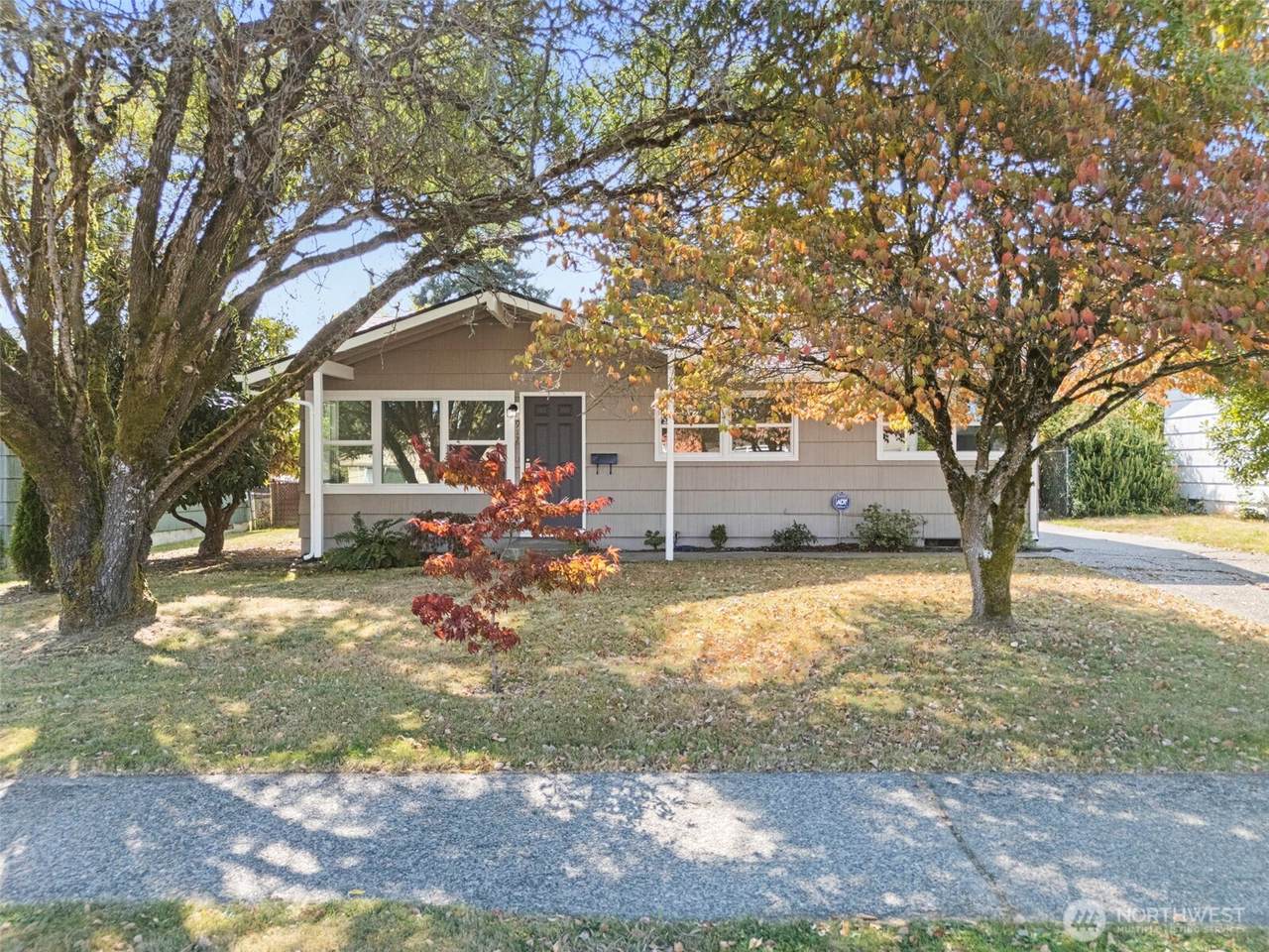 912 51st Street - Photo 1