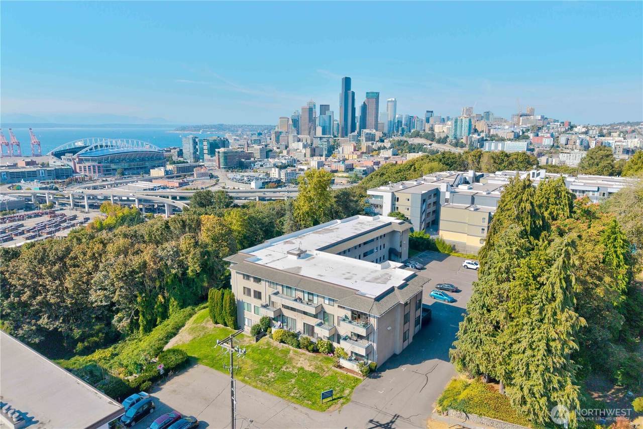 1100 Atlantic Street - Photo 1