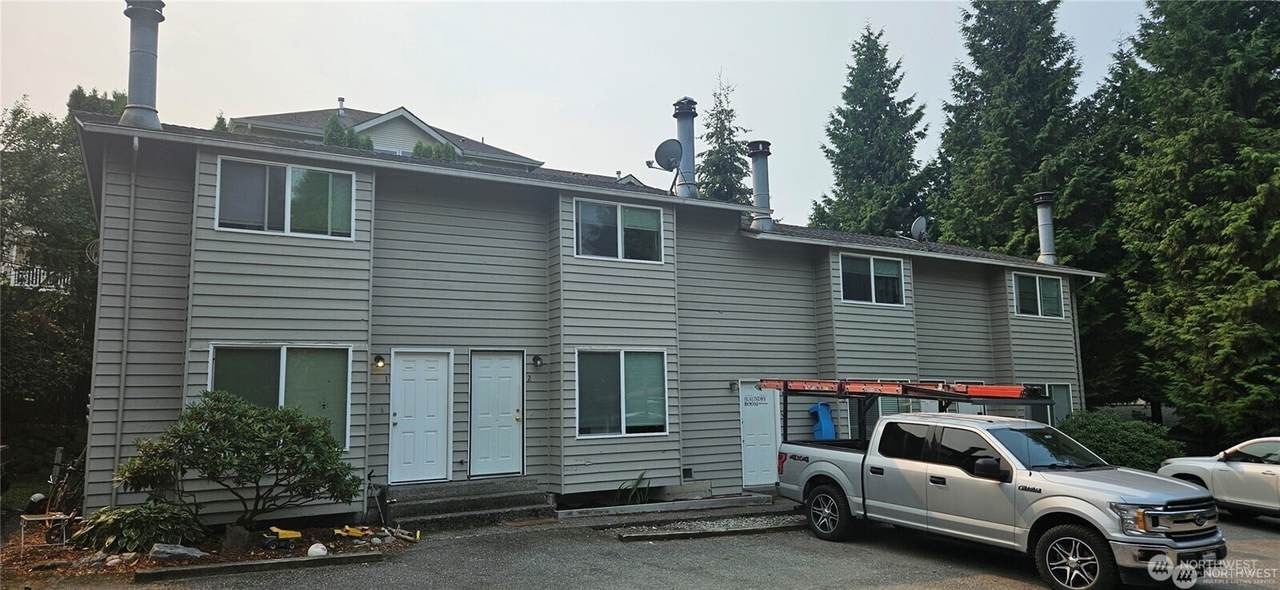 15320 40th Avenue - Photo 1