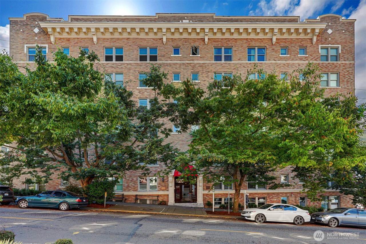 505 Denny Way - Photo 1