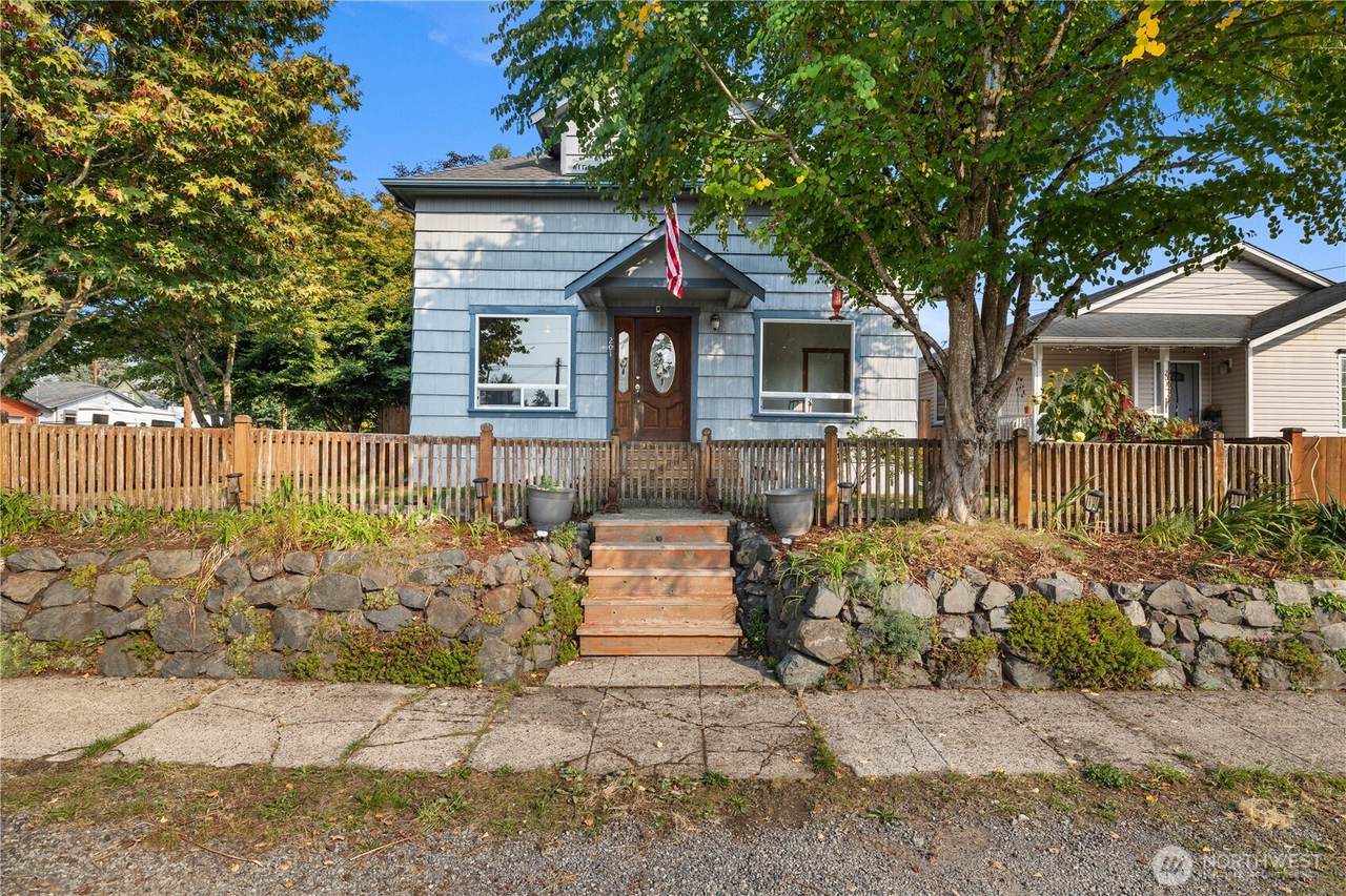 201 Kentucky Avenue - Photo 1