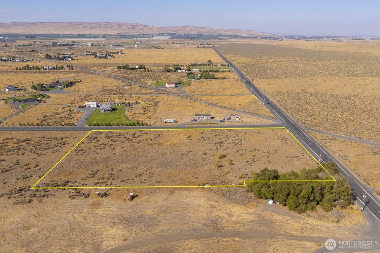 5045 Road 9.6 - Photo 1