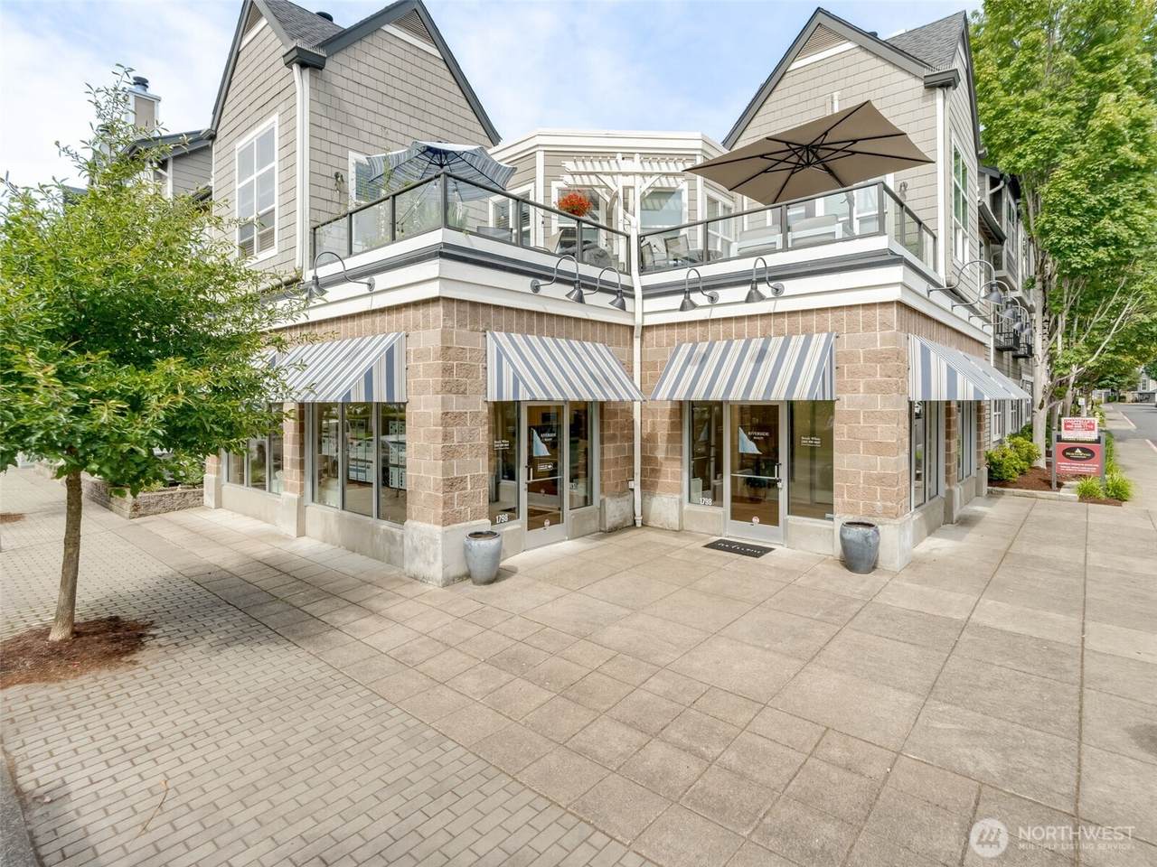 1798 Columbia River Drive - Photo 1