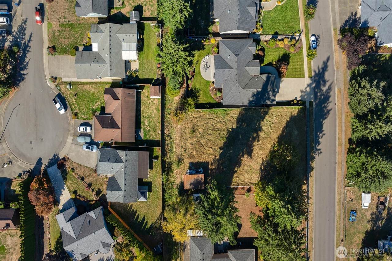 8820 59th Drive - Photo 1