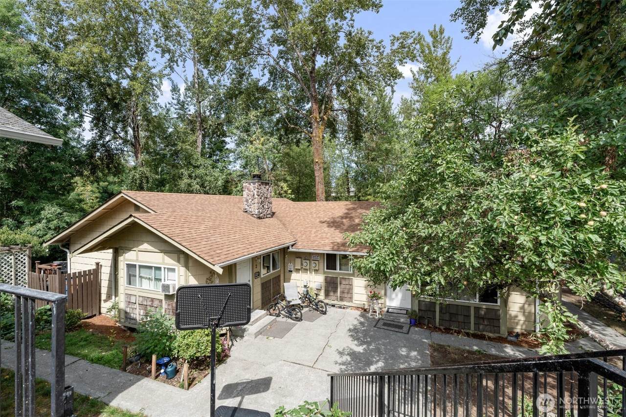 2902 Monroe Street - Photo 1