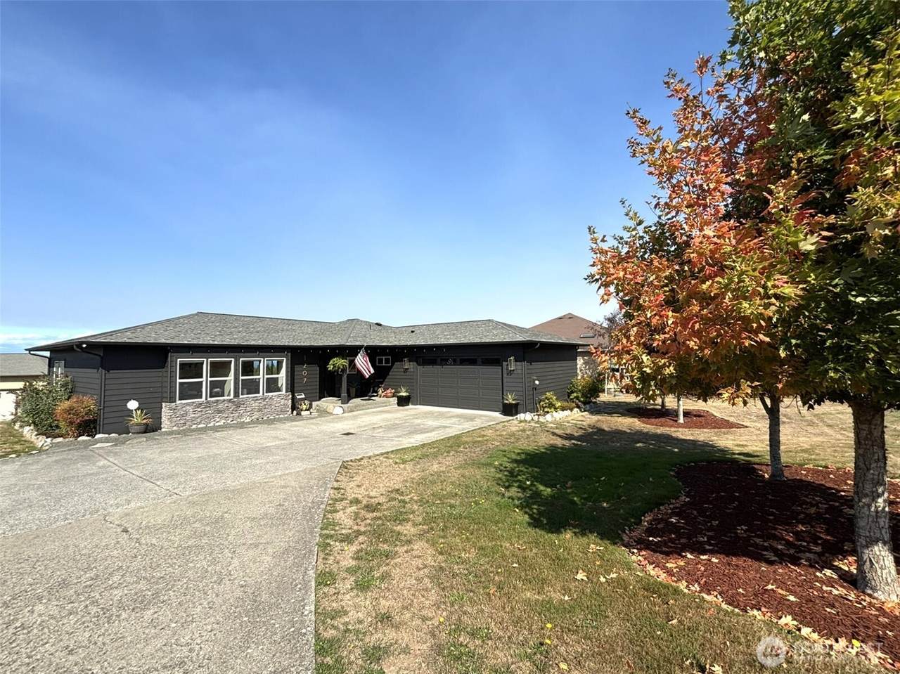 1207 Rook Drive - Photo 1