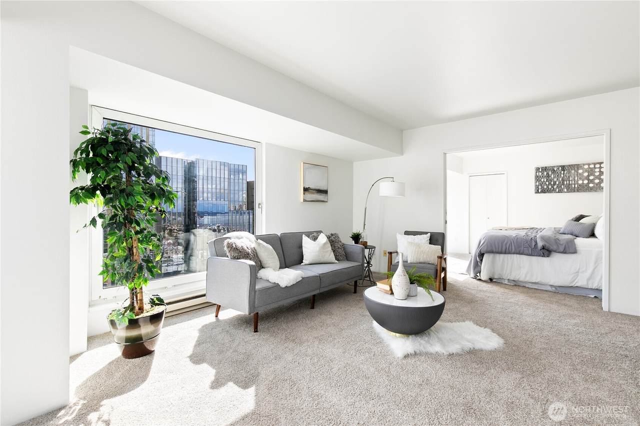 1415 2nd Avenue - Photo 1