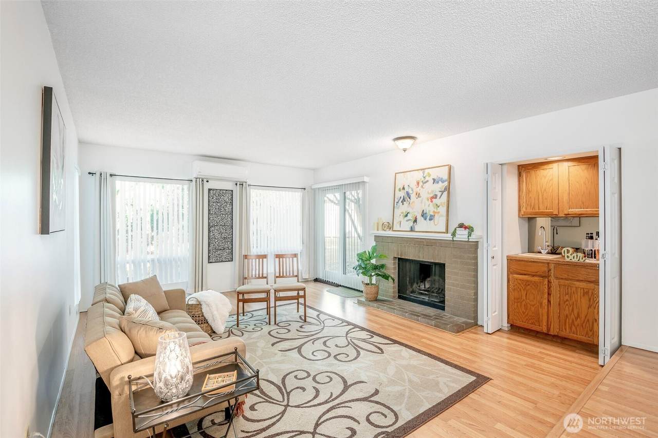 15141 Sunwood Boulevard - Photo 1