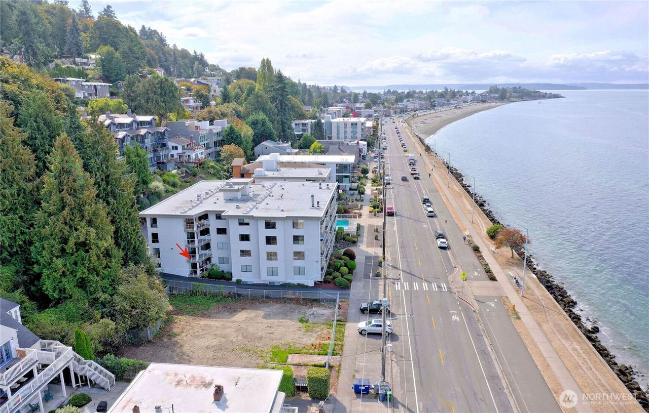 2104 Alki Avenue - Photo 1