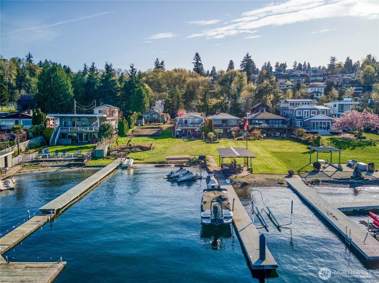 10008 Rainier Avenue - Photo 1