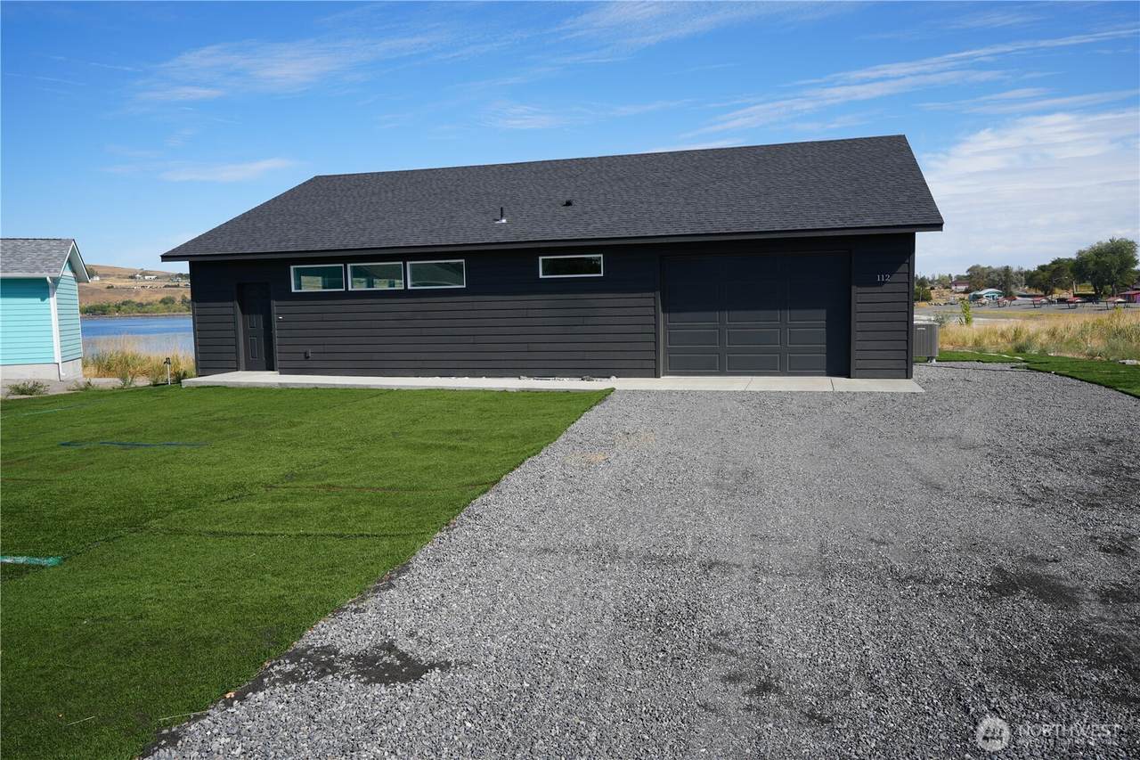112 Fir Street - Photo 1