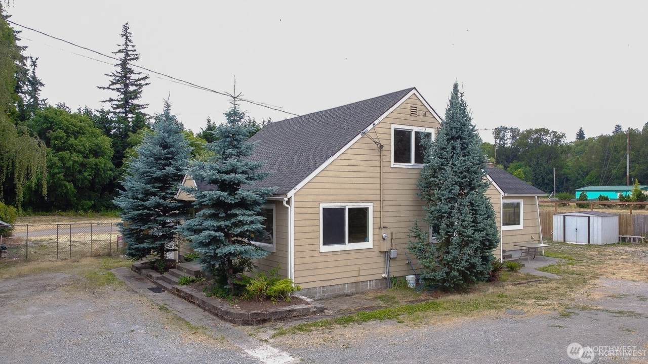 2618 30th Avenue - Photo 1