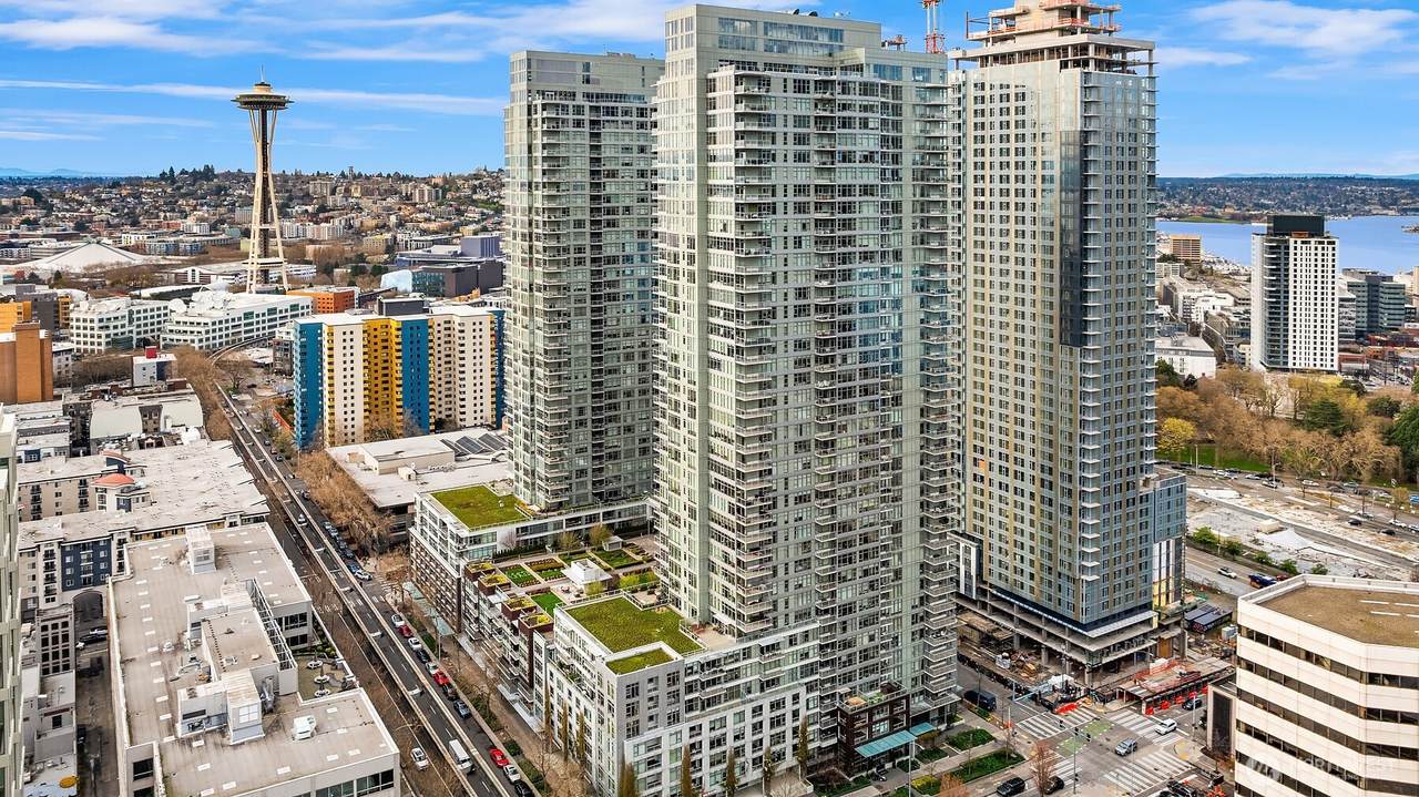 583 Battery Street - Photo 1