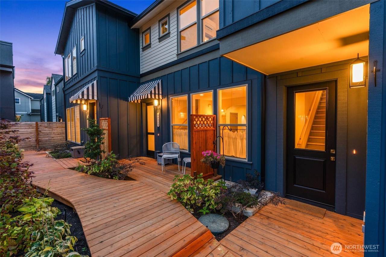 5033 25th Avenue - Photo 1