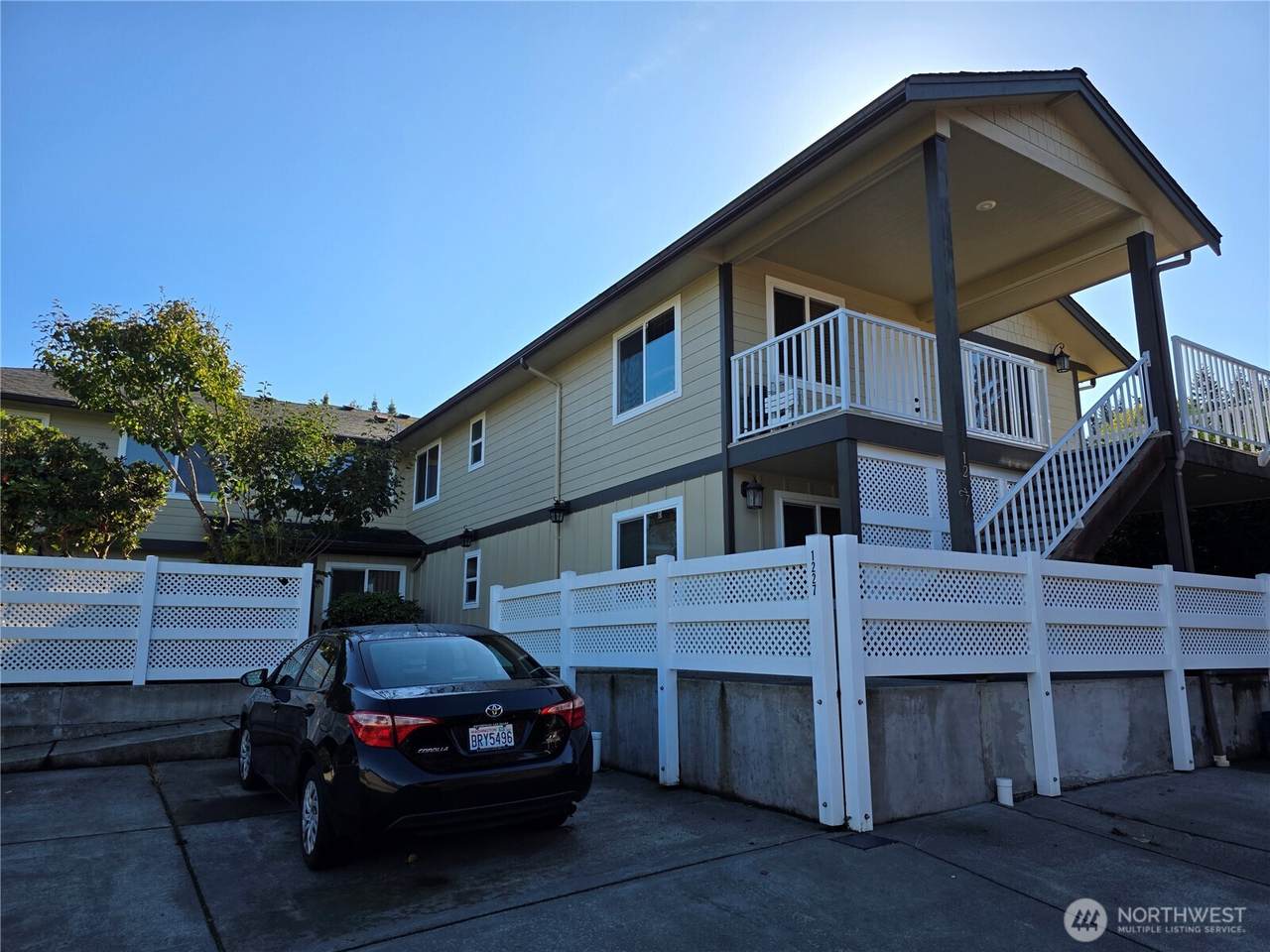 1227 Puget Street - Photo 1