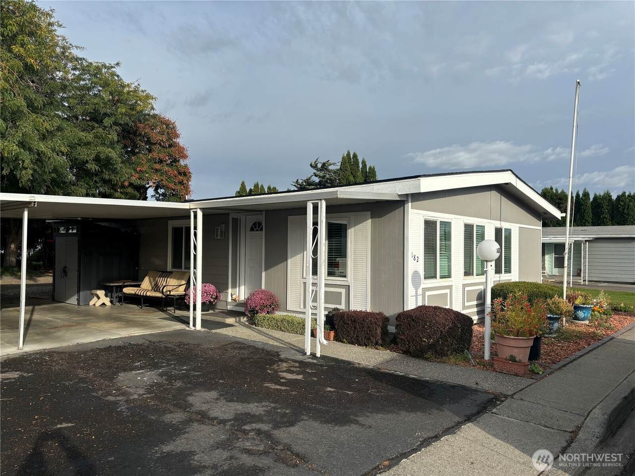 7901 Clearwater Avenue - Photo 1