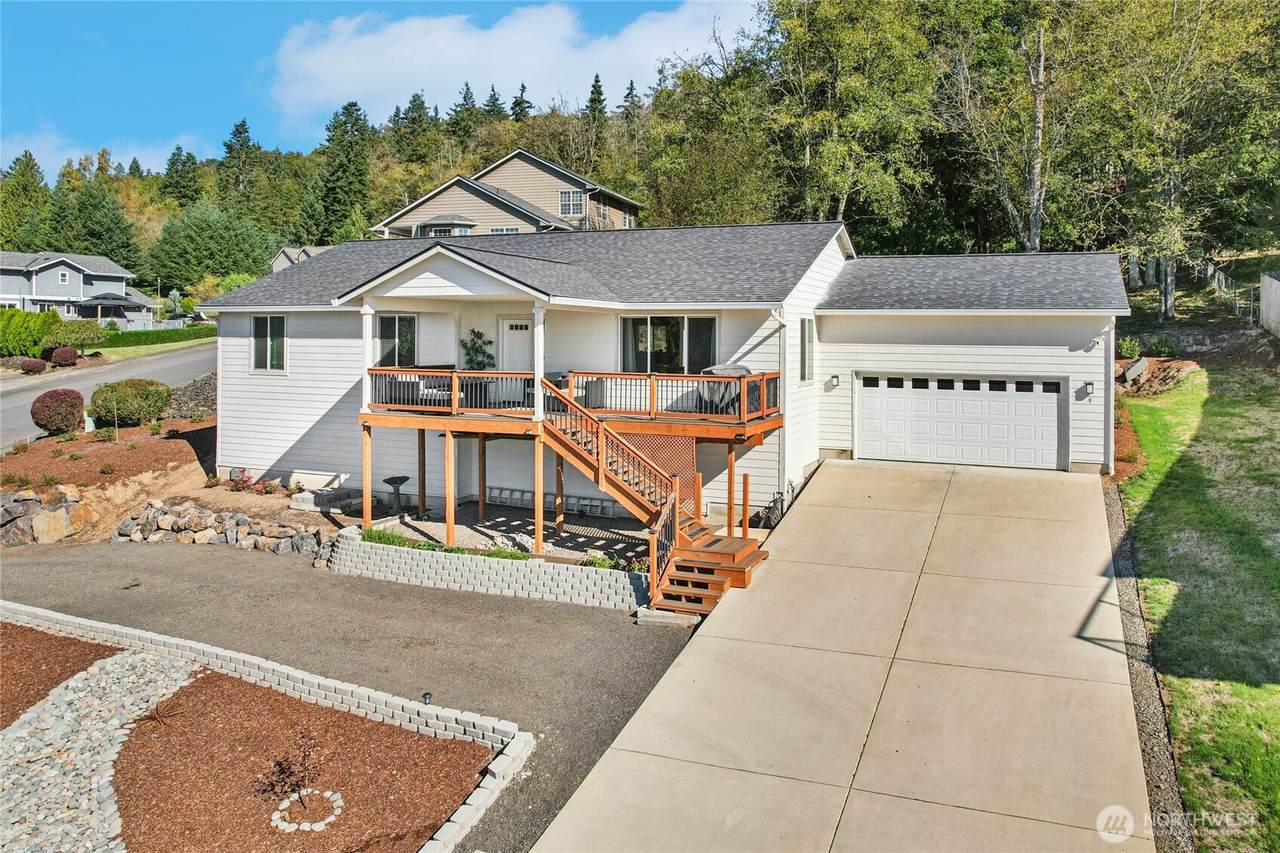 9 Curtis Lane - Photo 1