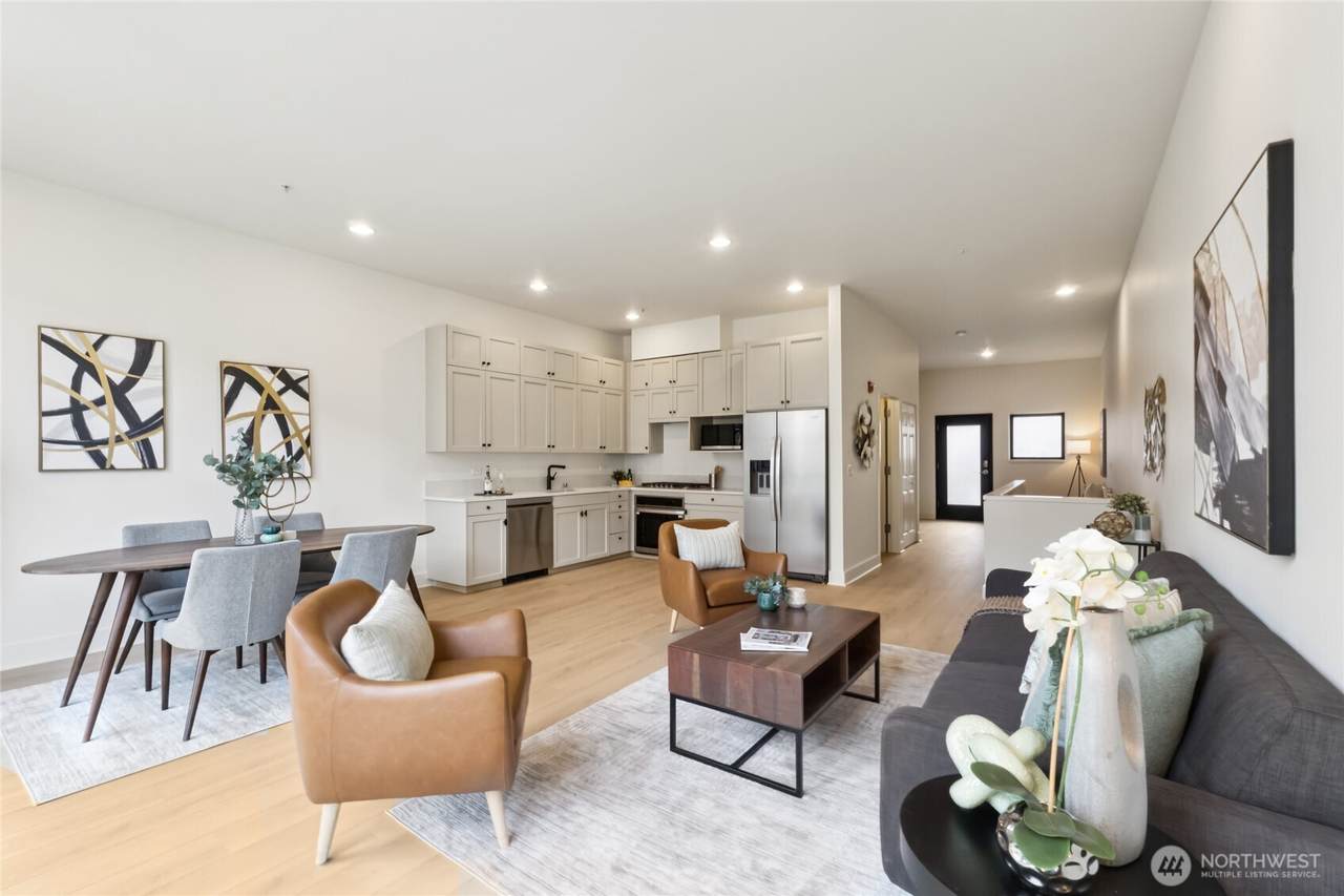 615 Pike Street - Photo 1