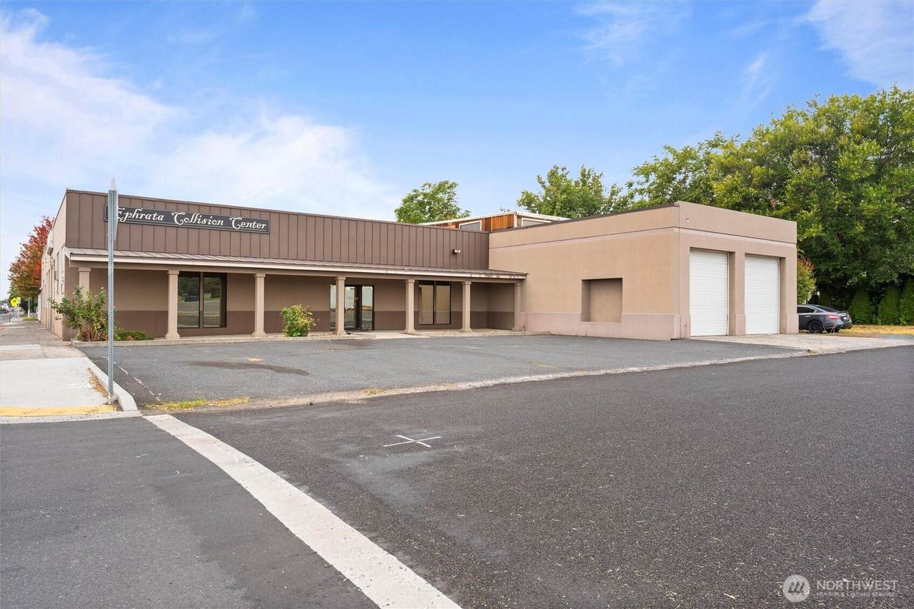 631 Basin Street - Photo 1