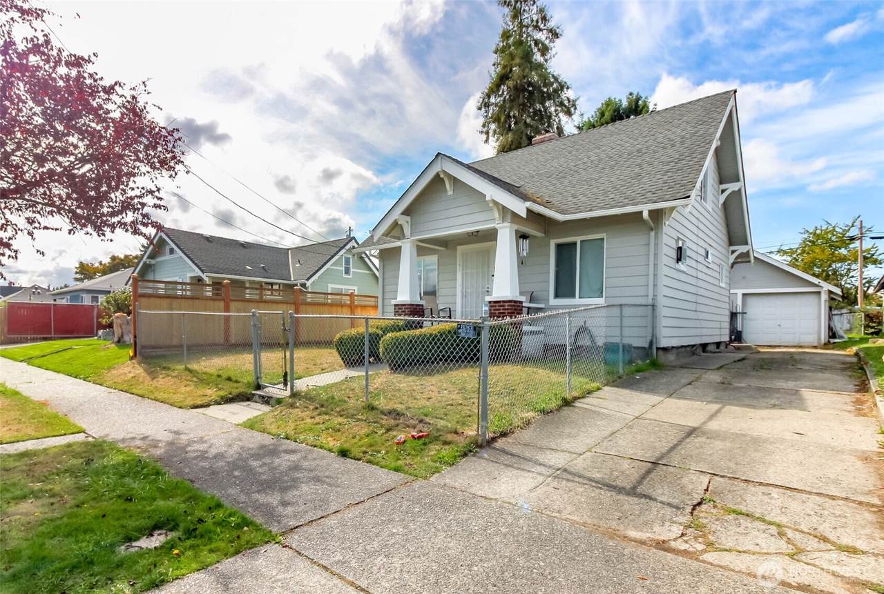 5640 I Street - Photo 1