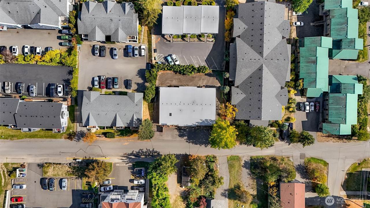 1019 Lenora Court - Photo 1