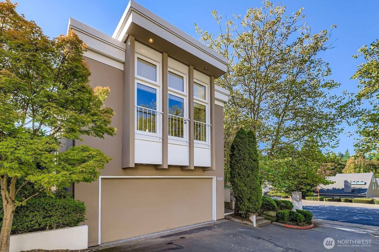 608 Bellevue Way - Photo 1