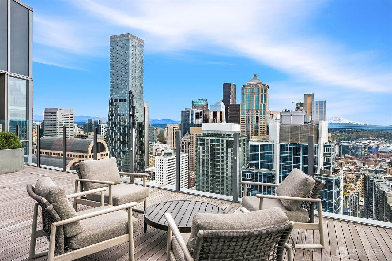 121 Stewart Street - Photo 1