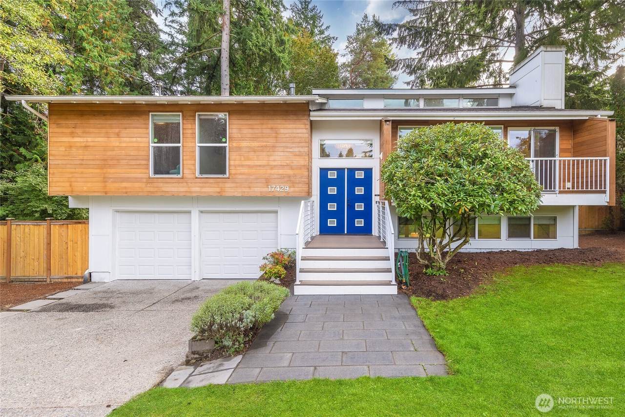 17429 10th Street - Photo 1