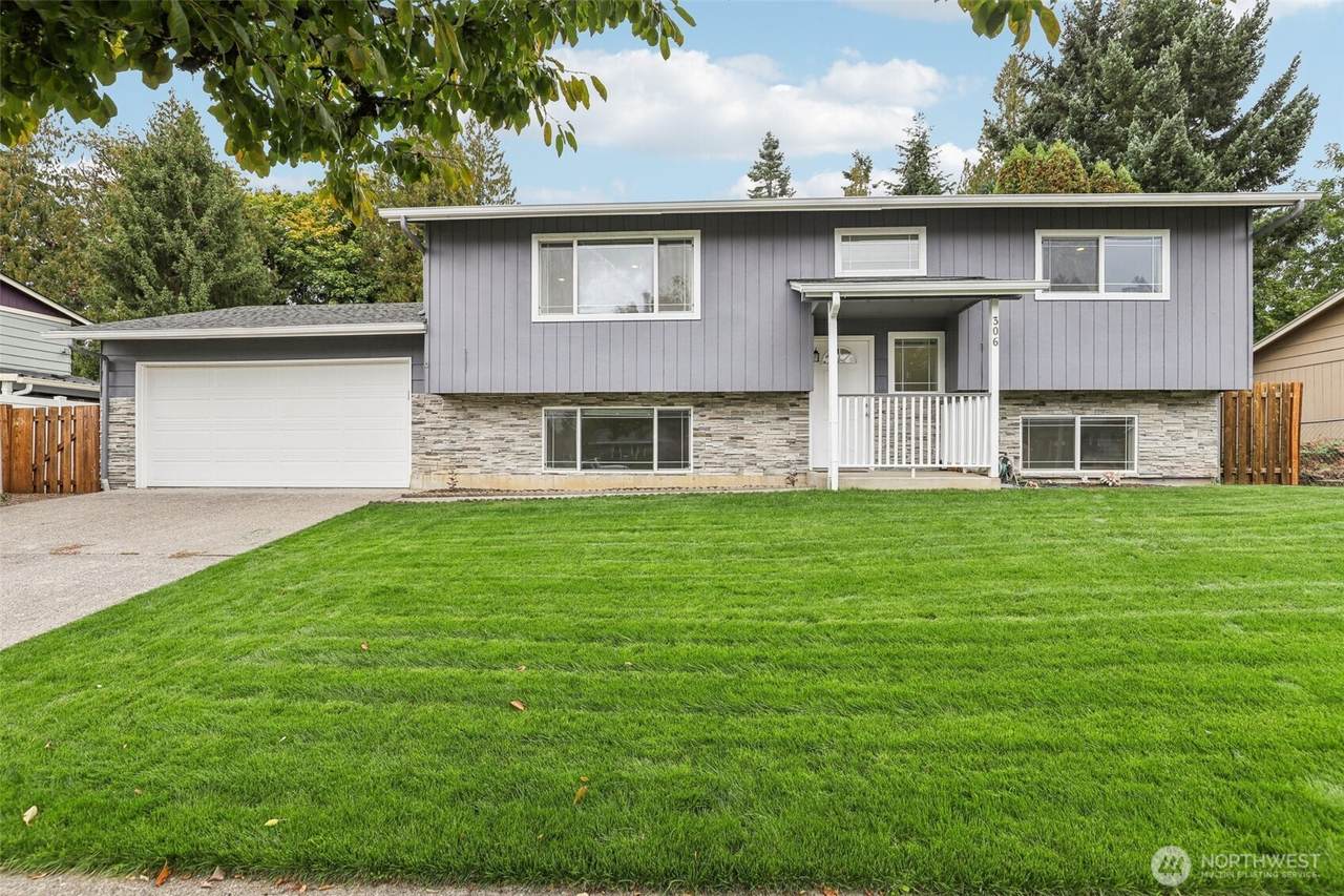 306 134th Street - Photo 1