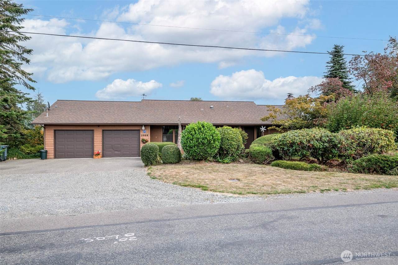 2909 13th Street - Photo 1