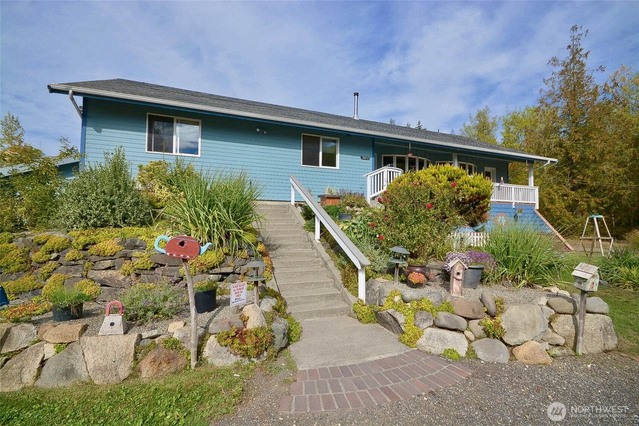 18212 138th Avenue - Photo 1