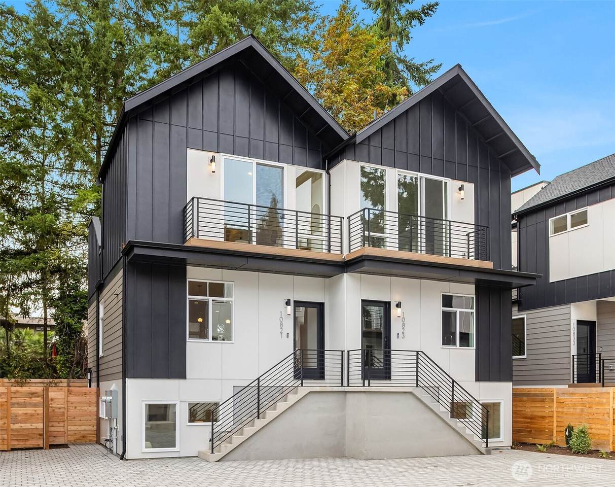 10821 11th Avenue - Photo 1