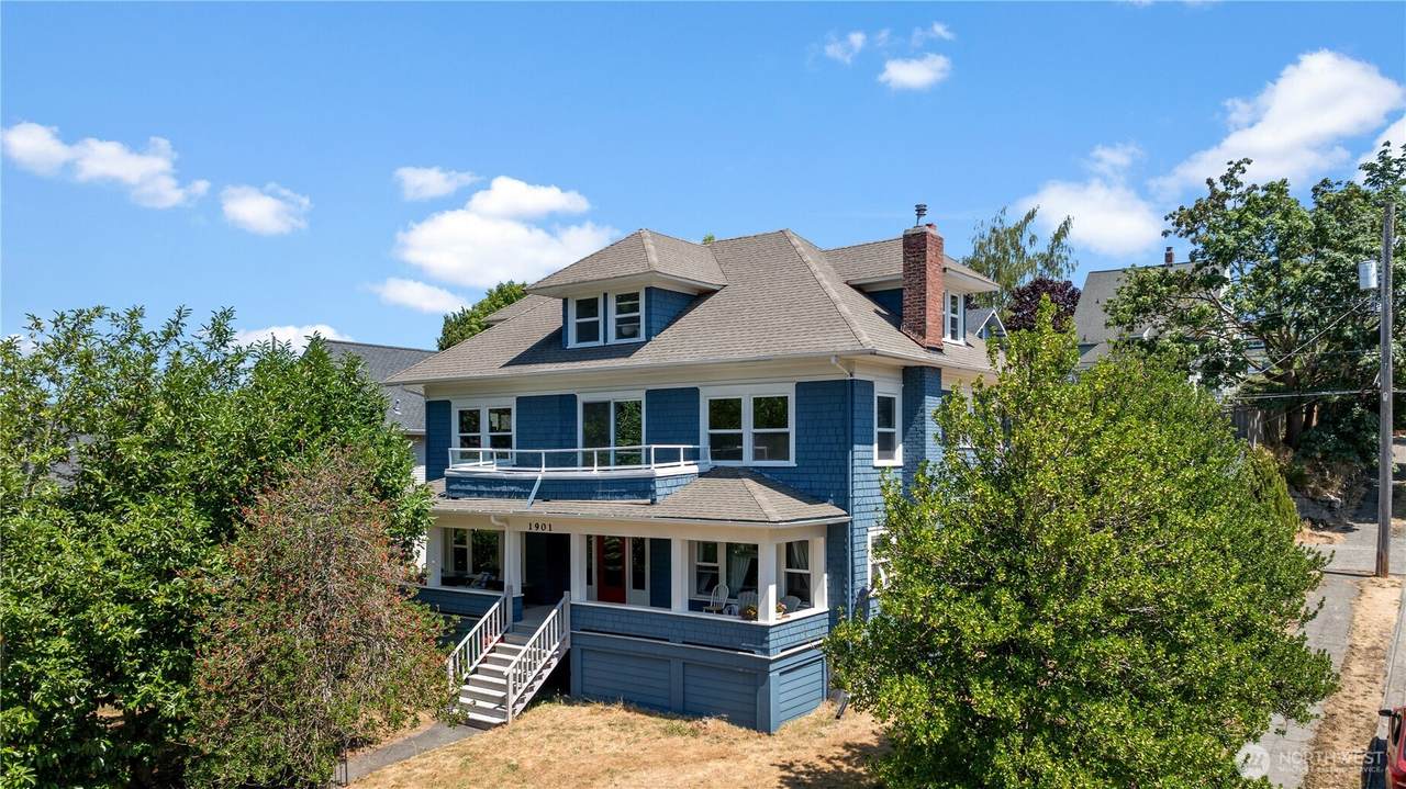 1901 Fife Street - Photo 1