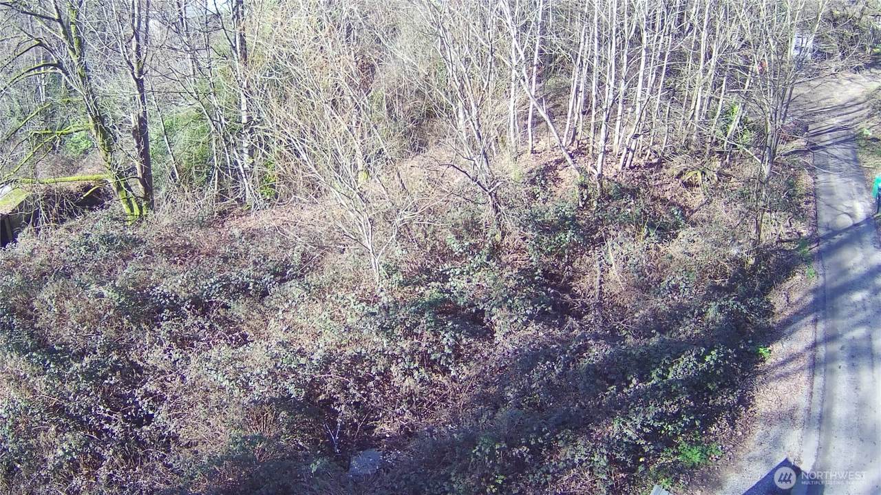 123 47th Avenue - Photo 1