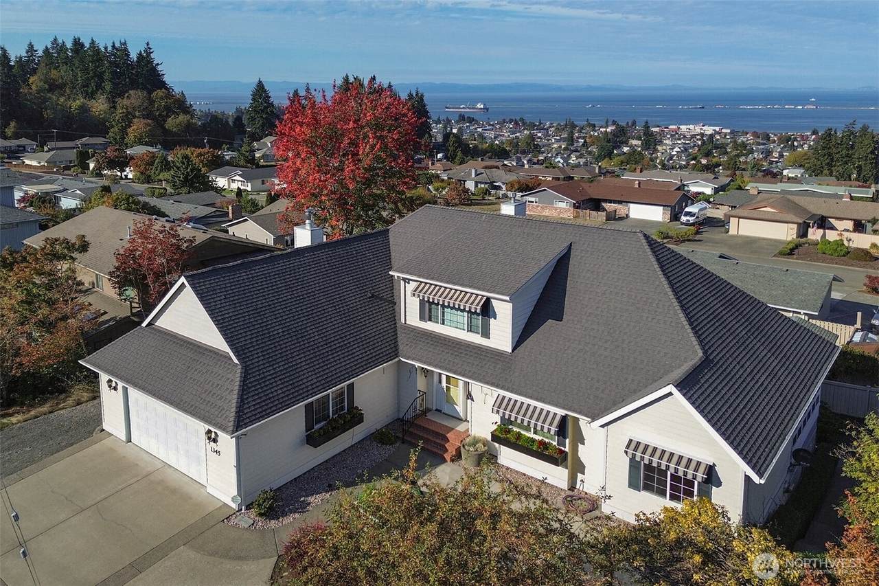 1345 Lauridsen Boulevard - Photo 1