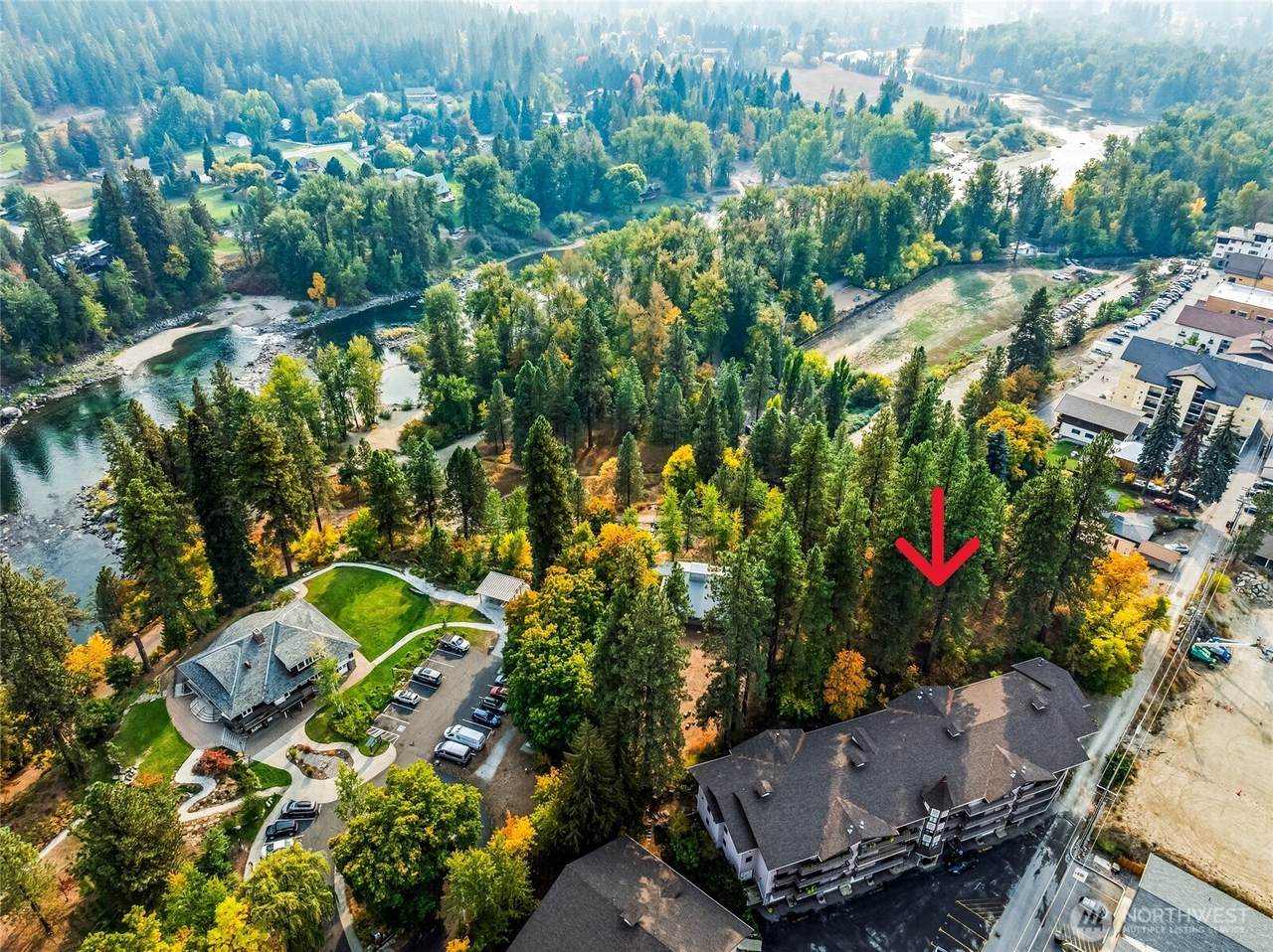 325 Division St - Photo 1