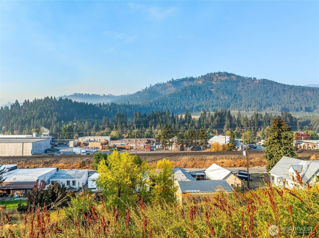 15 High Street - Photo 1