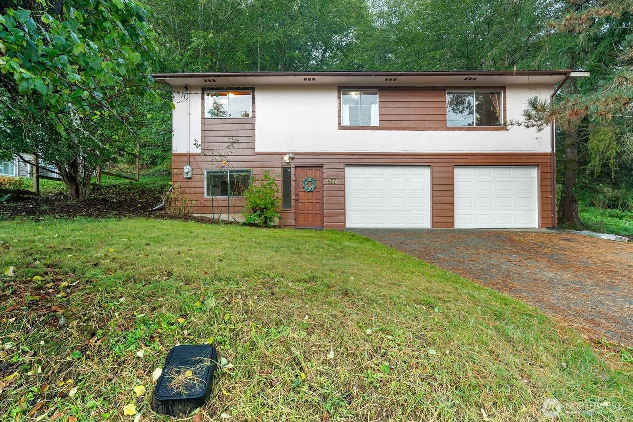 467 Mommsen Street - Photo 1