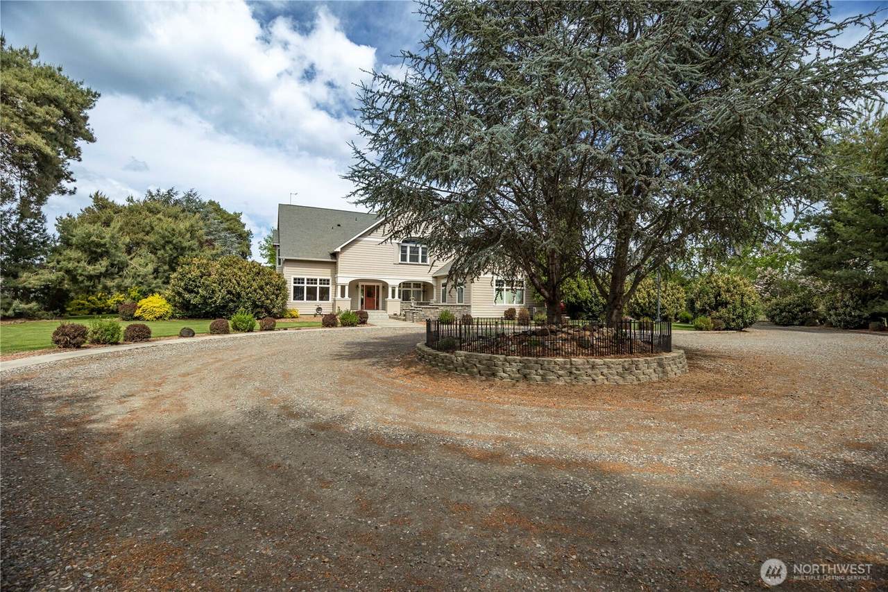 8620 Richardson Road - Photo 1