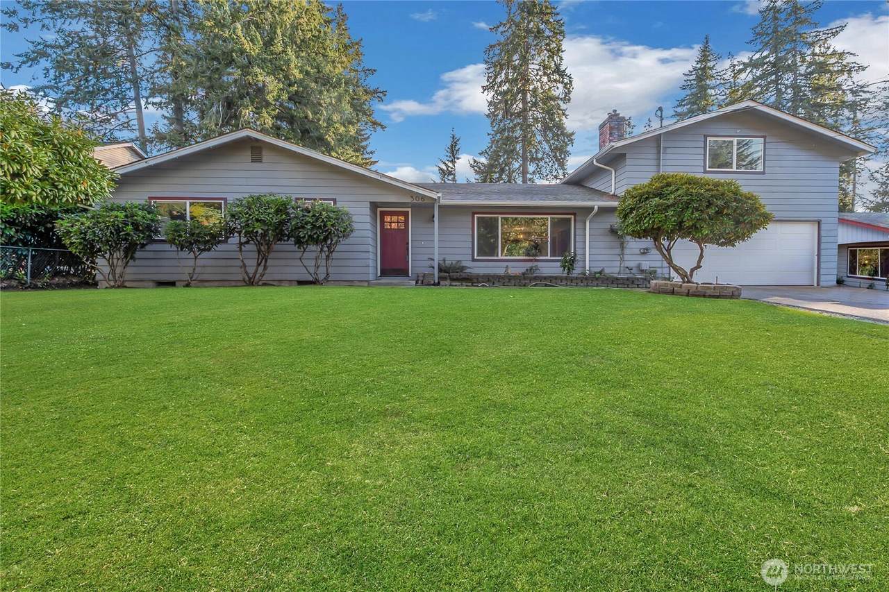 306 144th Street - Photo 1