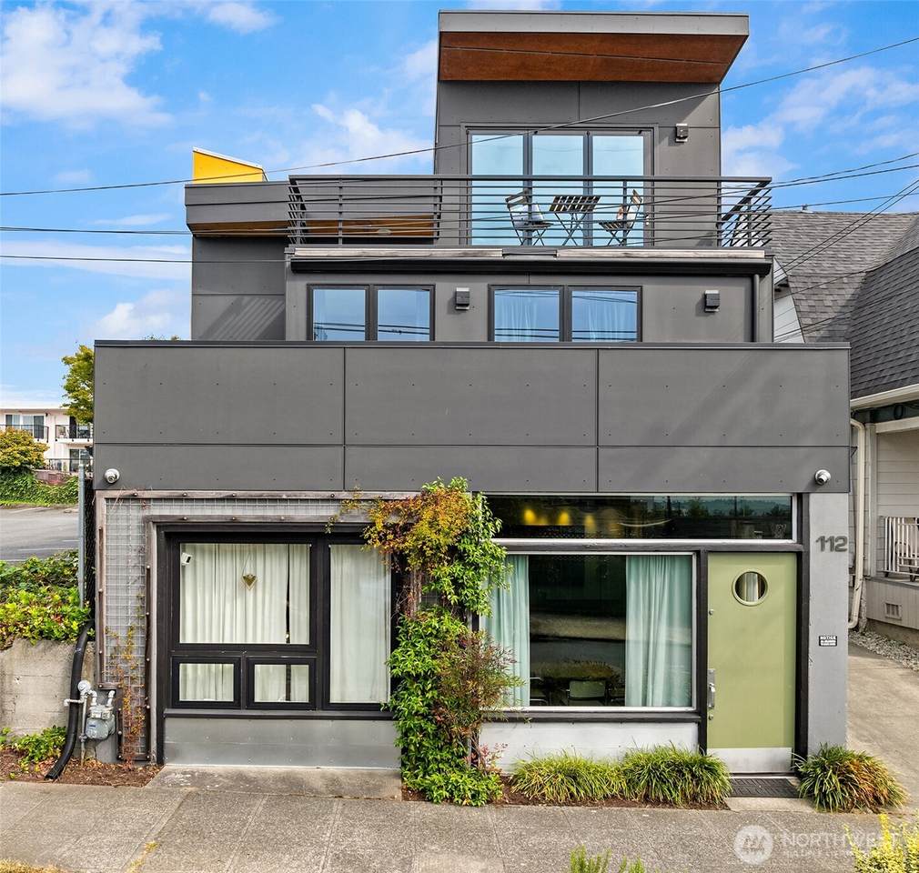 112 18th Avenue - Photo 1