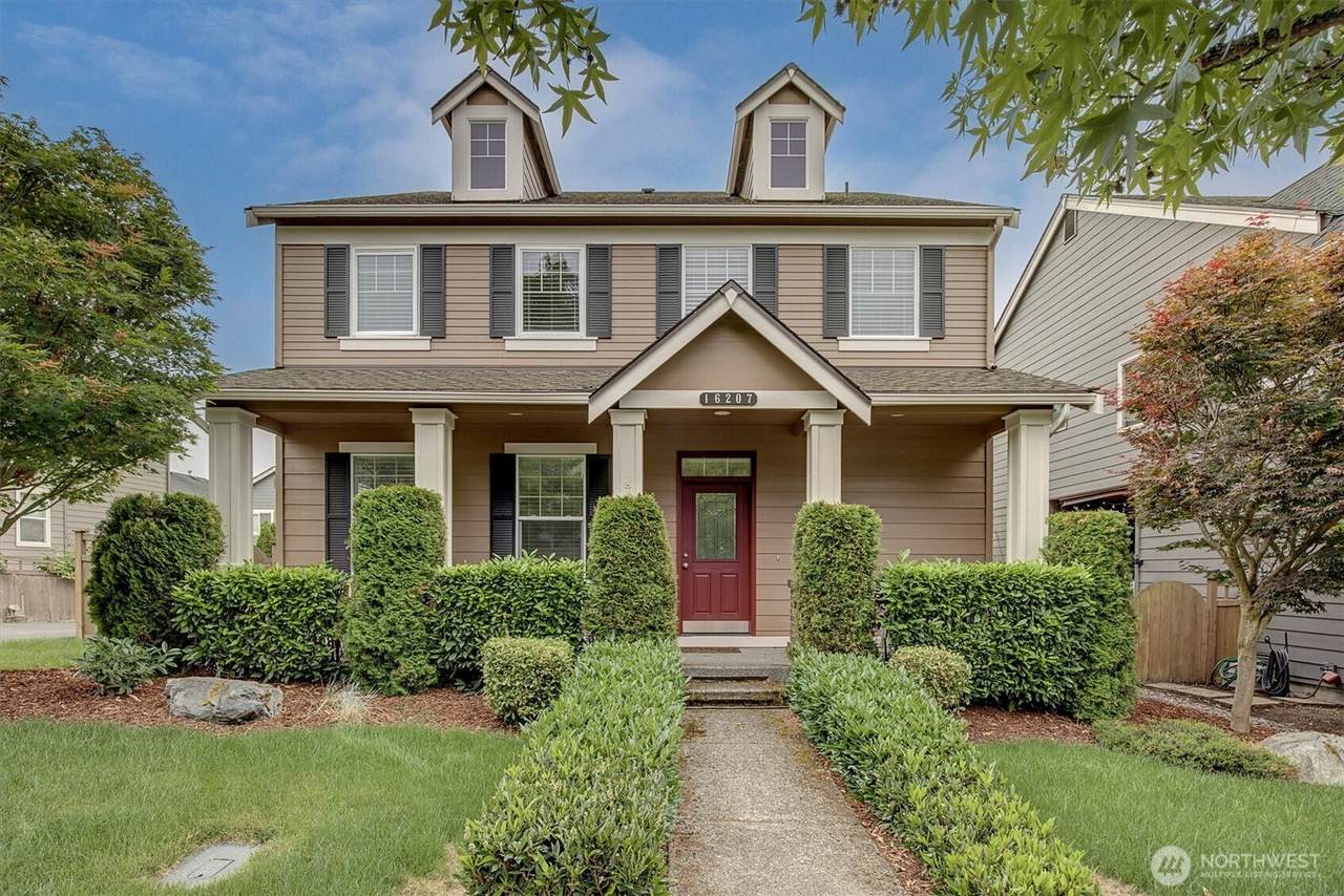 16207 138th Place - Photo 1