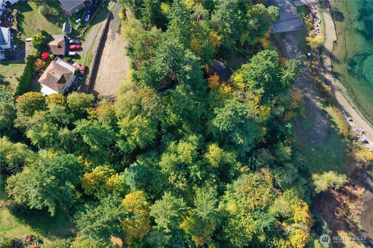 8115 178th Ave Ct - Photo 1