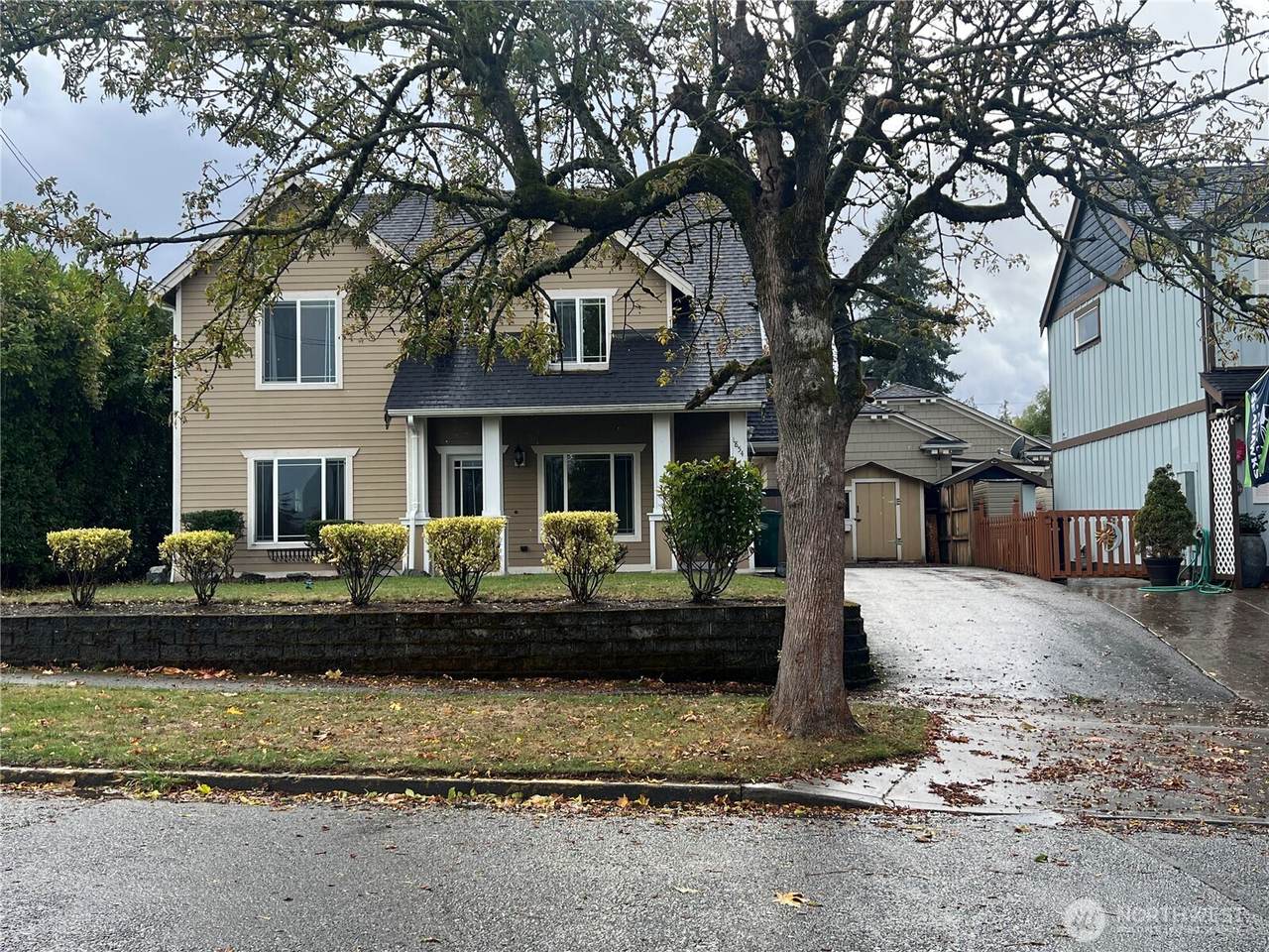 1854 Hillcrest Avenue - Photo 1