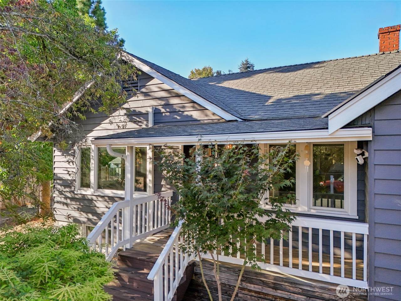 611 Elizabeth Street - Photo 1