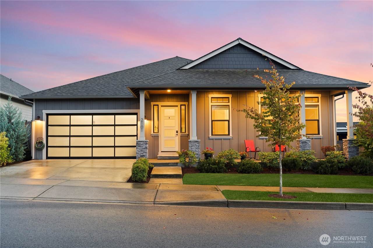 2101 5th Place - Photo 1