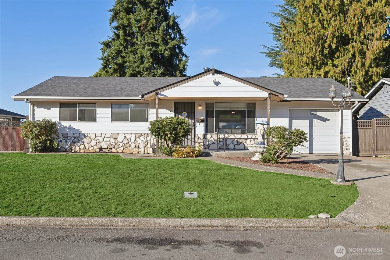 607 22nd Avenue - Photo 1