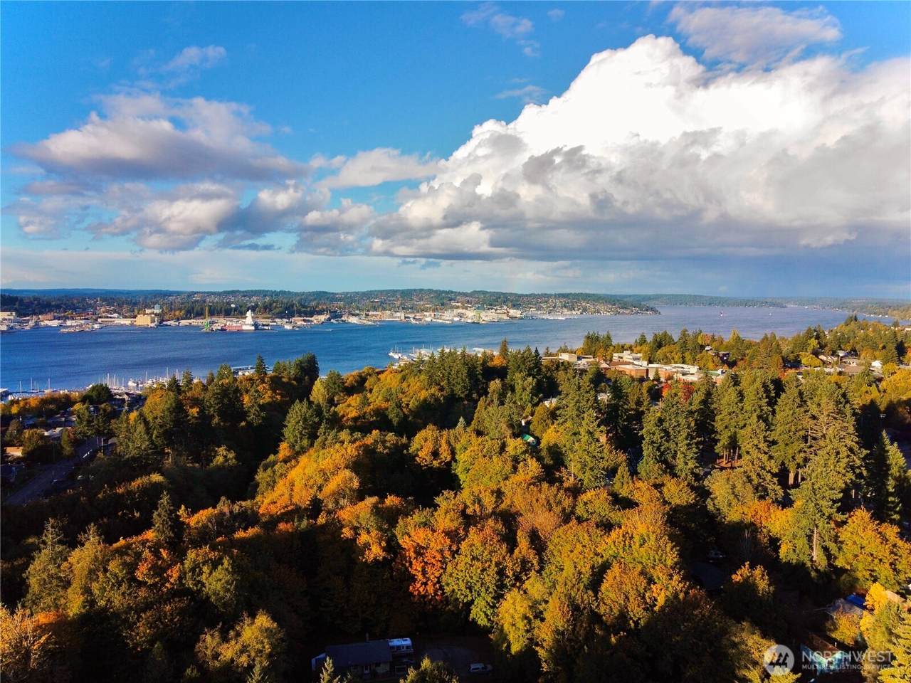 1109 Garrison Avenue - Photo 1