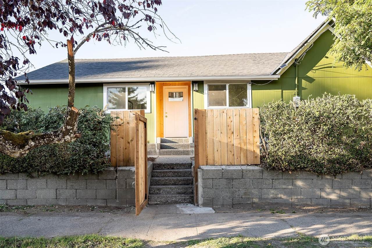 1255 Grant Avenue - Photo 1