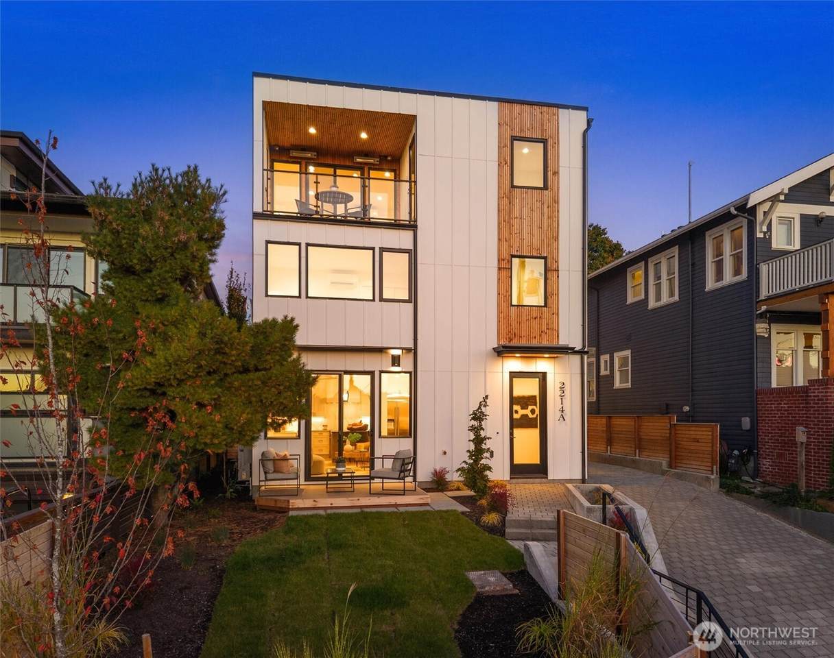 2214 Broadway - Photo 1